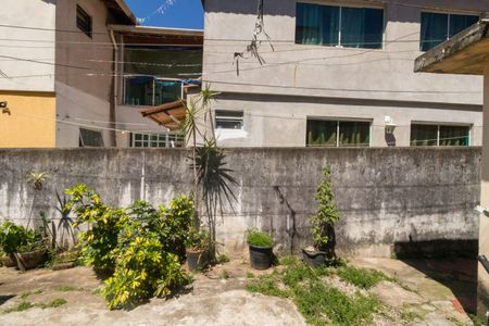 Casa à venda com 225m², 4 quartos e 2 vagas Casa à venda com 225m², 4 quartos e 2 vagasQuintal