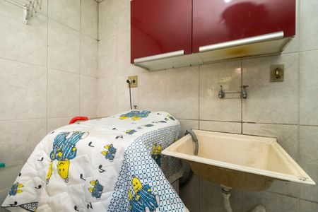 Casa à venda com 225m², 4 quartos e 2 vagas Casa à venda com 225m², 4 quartos e 2 vagasÁrea de Serviço 1