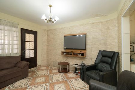 Casa à venda com 225m², 4 quartos e 2 vagas Casa à venda com 225m², 4 quartos e 2 vagasSala