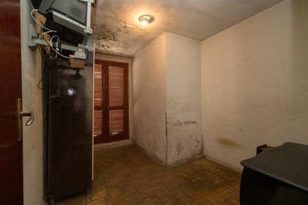 Casa à venda com 225m², 4 quartos e 2 vagas Casa à venda com 225m², 4 quartos e 2 vagasQuarto 3