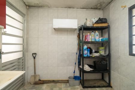 Casa à venda com 225m², 4 quartos e 2 vagas Casa à venda com 225m², 4 quartos e 2 vagasÁrea de Serviço 1