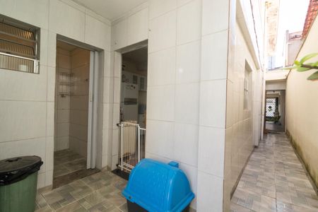 Casa à venda com 225m², 4 quartos e 2 vagas Casa à venda com 225m², 4 quartos e 2 vagasÁrea de Serviço 1
