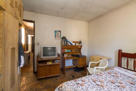 Casa à venda com 225m², 4 quartos e 2 vagas Casa à venda com 225m², 4 quartos e 2 vagasQuarto 1