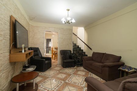 Casa à venda com 225m², 4 quartos e 2 vagas Casa à venda com 225m², 4 quartos e 2 vagasSala