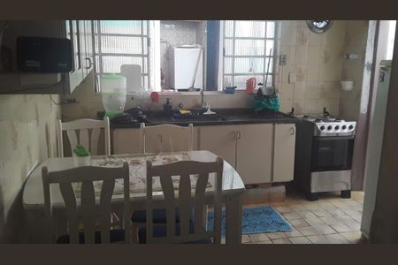 Casa à venda com 2 quartos, 100m² em Vila Cruz das Almas, São Paulo