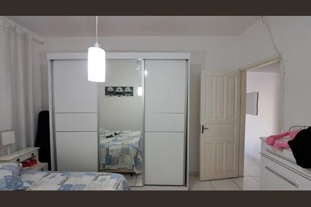 Casa à venda com 160m², 2 quartos e 10 vagas