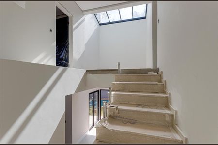 Casa à venda com 4 quartos, 680m² em Jardim Prudência, São Paulo