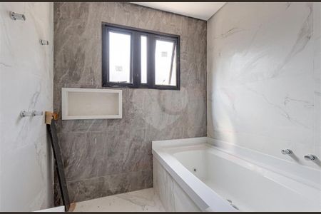 Casa à venda com 4 quartos, 680m² em Jardim Prudência, São Paulo