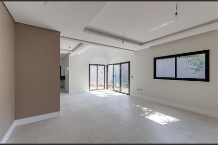 Casa à venda com 4 quartos, 680m² em Jardim Prudência, São Paulo