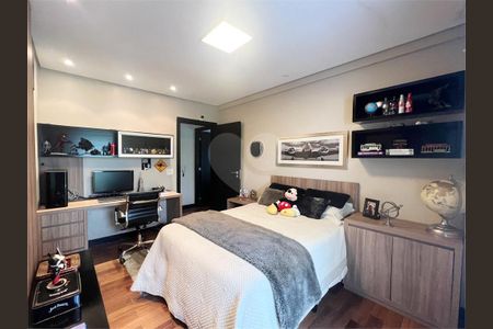 Casa à venda com 4 quartos, 430m² em Pinheiros, São Paulo