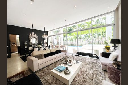 Casa à venda com 4 quartos, 430m² em Pinheiros, São Paulo