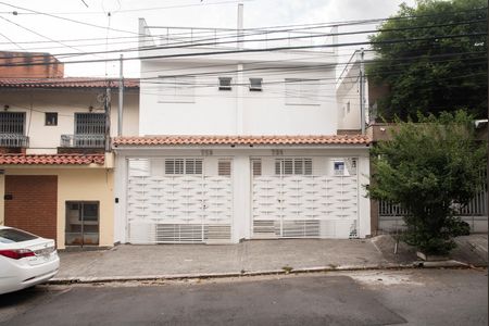 Fachada de casa à venda com 3 quartos, 200m² em Chácara Inglesa, São Paulo
