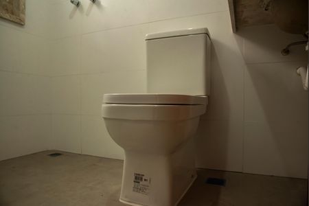 Casa à venda com 200m², 3 quartos e 3 vagasBanheiro da Suíte 2