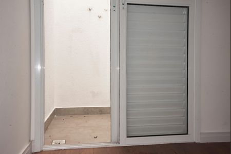 Casa à venda com 200m², 3 quartos e 3 vagasSuíte 2 - Jardim de inverno