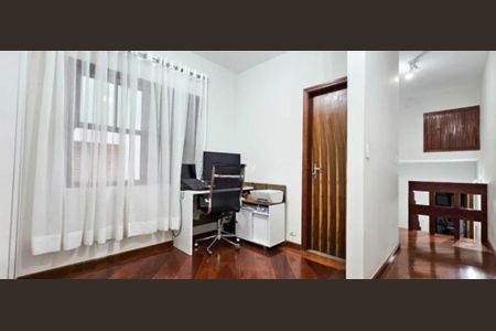 Foto 08 de casa de condomínio à venda com 3 quartos, 179m² em Jardim das Vertentes, São Paulo