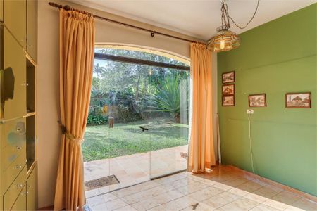 Casa à venda com 3 quartos, 252m² em Jardim dos Estados, São Paulo