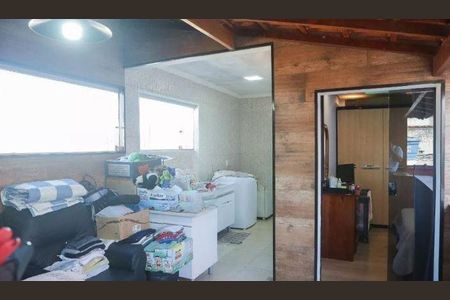 Casa à venda com 3 quartos, 187m² em Jardim Stella, Santo André