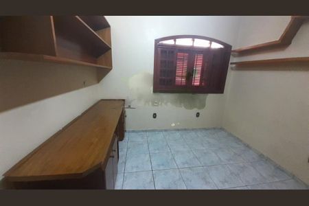 Casa à venda com 4 quartos, 250m² em Parque Eloy Chaves, Jundiaí