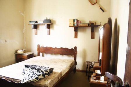 Casa à venda com 3 quartos, 600m² em Santo Antônio, Belo Horizonte