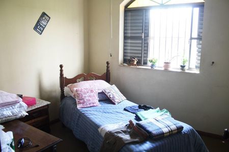 Casa à venda com 3 quartos, 600m² em Santo Antônio, Belo Horizonte