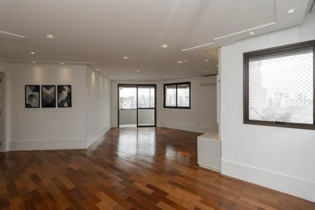 Apartamento à venda com 3 quartos, 140m² em Brooklin Novo, São Paulo