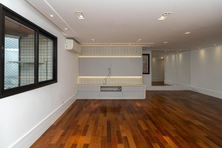 Apartamento à venda com 3 quartos, 140m² em Brooklin Novo, São Paulo