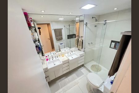 Apartamento à venda com 4 quartos, 190m² em Icaraí, Niterói