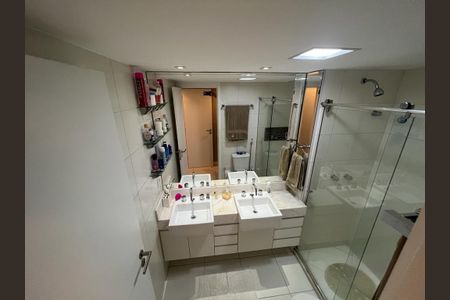 Apartamento à venda com 4 quartos, 190m² em Icaraí, Niterói
