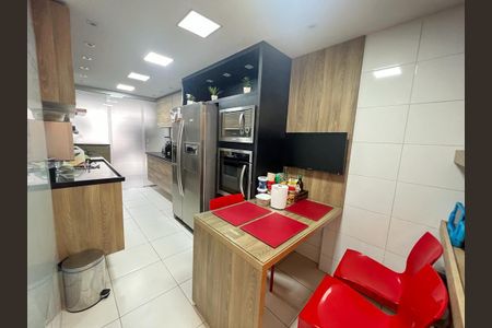 Apartamento à venda com 4 quartos, 190m² em Icaraí, Niterói