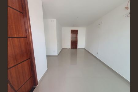 Casa à venda com 4 quartos, 135m² em Vargem Grande, Rio de Janeiro