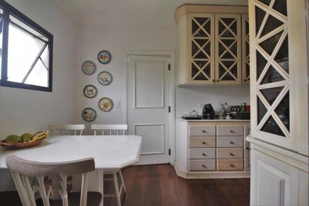 Foto 16 de apartamento à venda com 3 quartos, 265m² em Real Parque, São Paulo