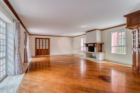 Casa à venda com 4 quartos, 493m² em Santo Amaro, São Paulo