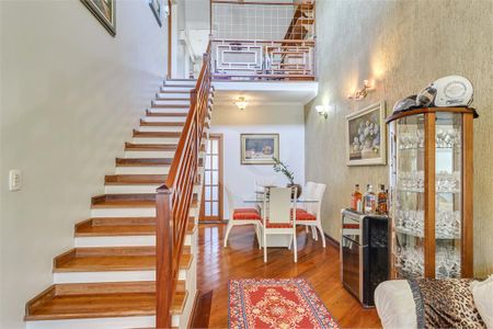 Casa à venda com 4 quartos, 209m² em Jardim Los Angeles, São Paulo