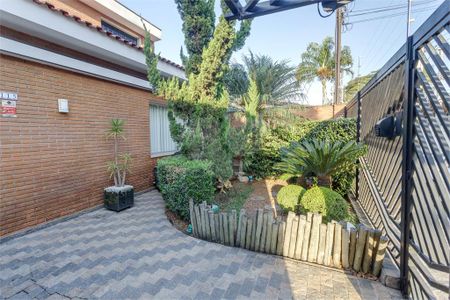 Casa à venda com 4 quartos, 209m² em Jardim Los Angeles, São Paulo