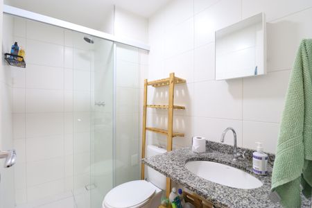 Apartamento à venda com 65m², 2 quartos e 1 vagaBanheiro Social