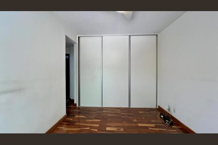 Apartamento à venda com 238m², 4 quartos e 2 vagasquarto 