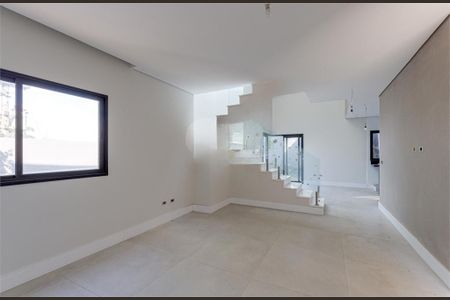 Casa à venda com 4 quartos, 680m² em Jardim Prudência, São Paulo