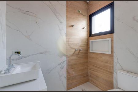 Casa à venda com 680m², 4 quartos e 3 vagas