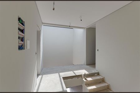 Casa à venda com 4 quartos, 680m² em Jardim Prudência, São Paulo