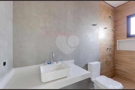 Casa à venda com 680m², 4 quartos e 3 vagas