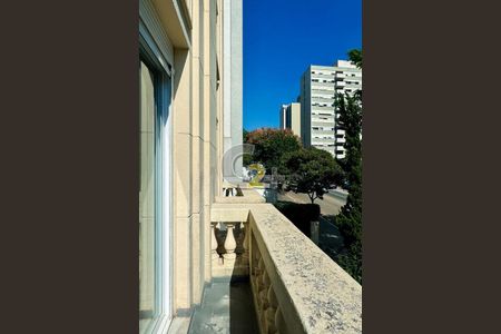 Apartamento à venda com 3 quartos, 200m² em Higienópolis, São Paulo