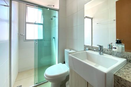 Apartamento para alugar com 216m², 3 quartos e 3 vagasBanheiro