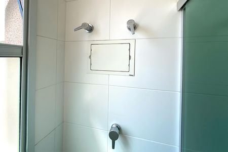 Apartamento para alugar com 216m², 3 quartos e 3 vagasBanheiro