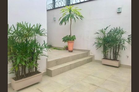 Casa à venda com 2 quartos, 250m² em Campo Belo, São Paulo