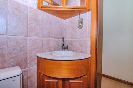 Casa à venda com 332m², 5 quartos e 4 vagasLavabo