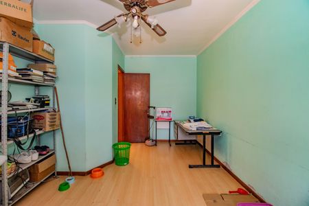 Casa à venda com 332m², 5 quartos e 4 vagasQuarto