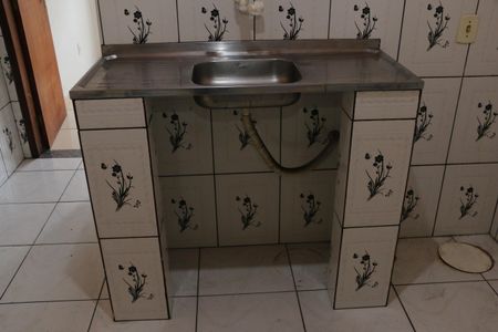 Cozinha de casa para alugar com 1 quarto, 20m² em Luz, Nova Iguaçu