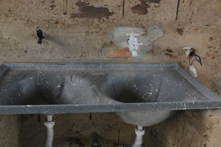 Casa para alugar com 20m², 1 quarto e sem vagaÁrea de Serviço