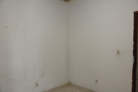 quarto de casa para alugar com 1 quarto, 20m² em Luz, Nova Iguaçu