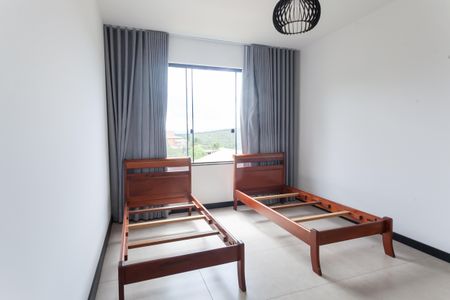 Casa de condomínio à venda com 280m², 3 quartos e 4 vagas Casa de condomínio à venda com 280m², 3 quartos e 4 vagasquarto 1